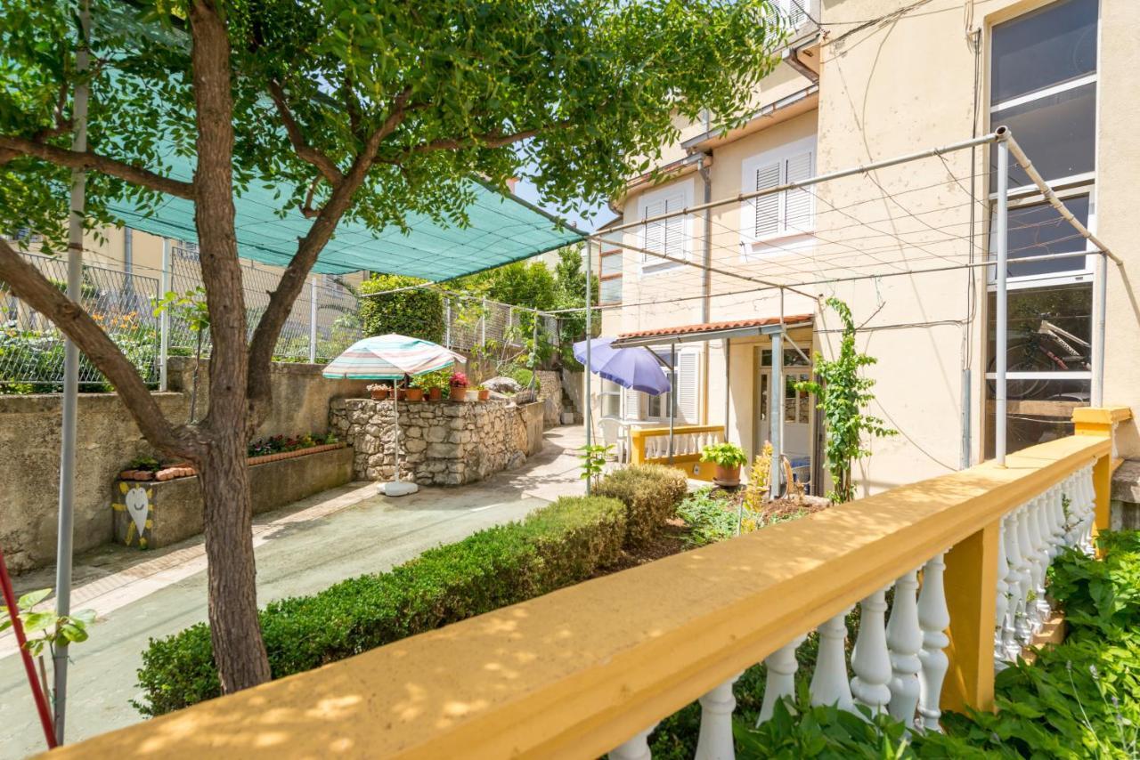 Petite Split Exterior foto